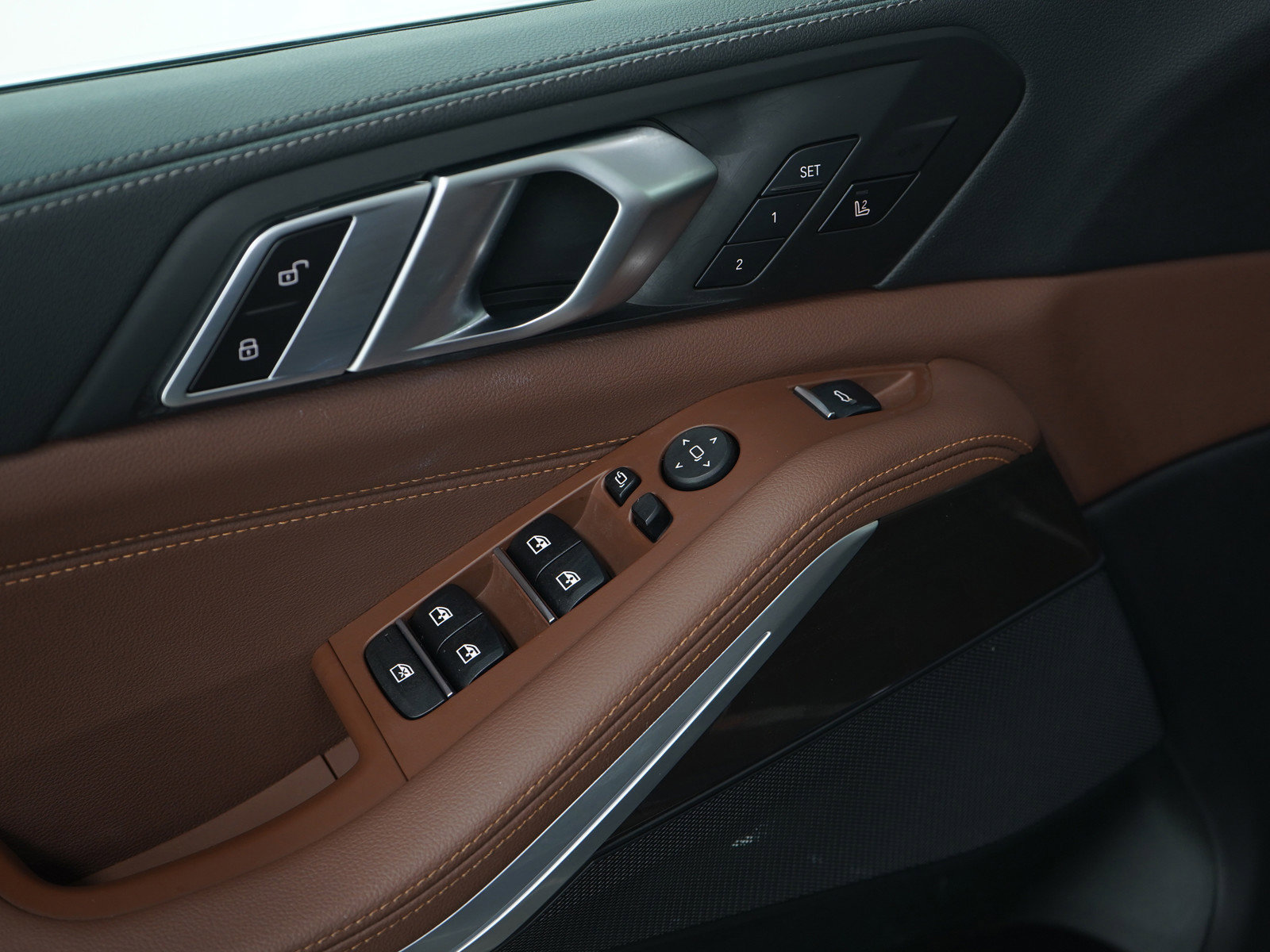 Used 2022 BMW X5 xDrive40i w/ Premium Package image 22