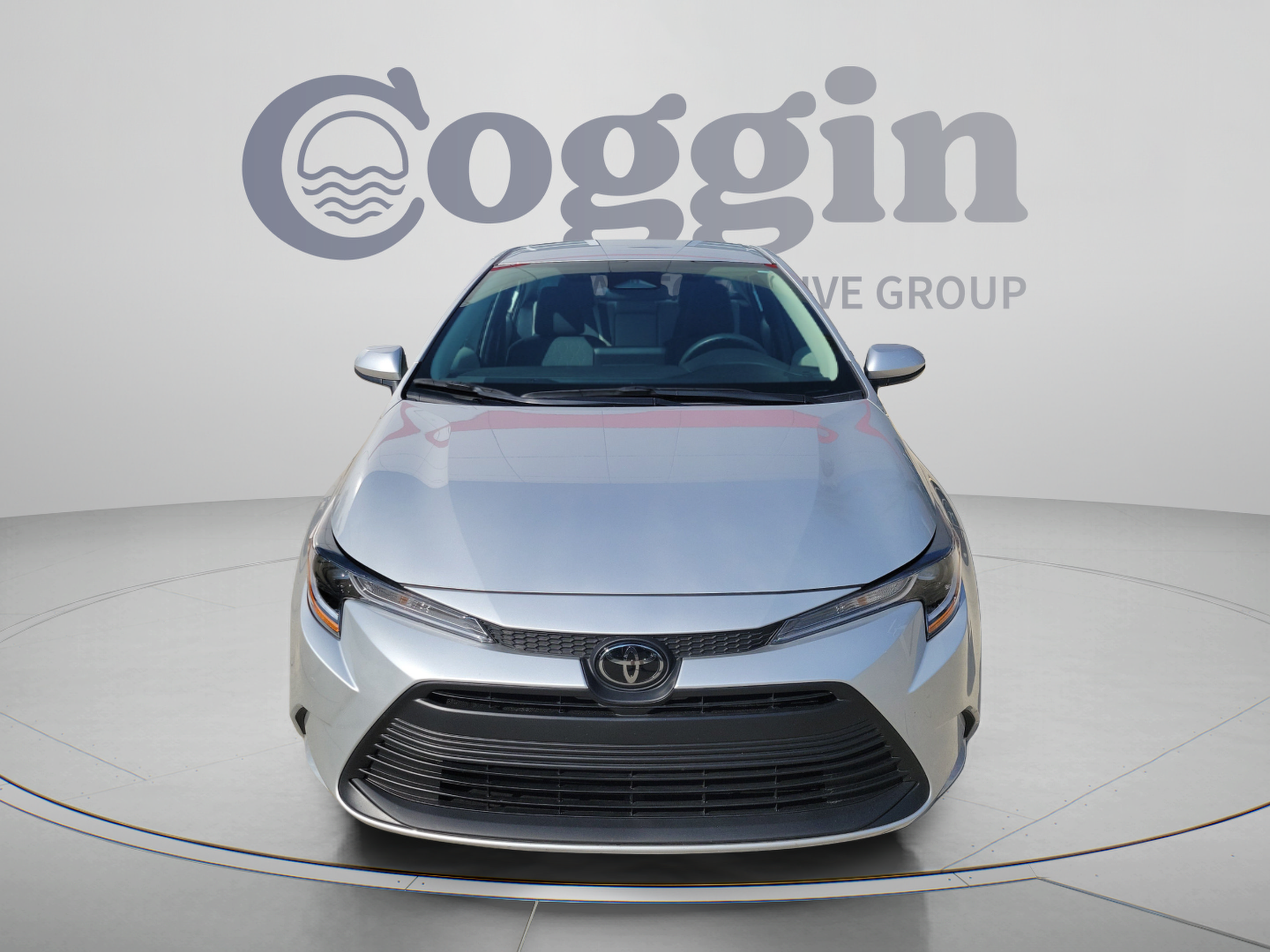 Used 2026 Toyota Corolla LE FWD image 5