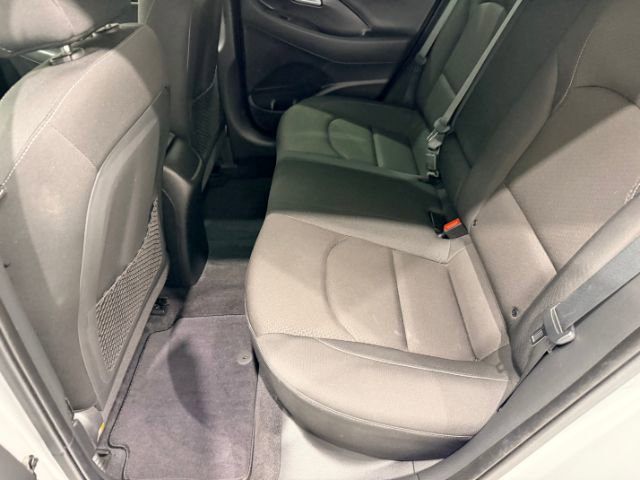 Used 2018 Hyundai Elantra GT w/ Style Package 02 FWD image 5