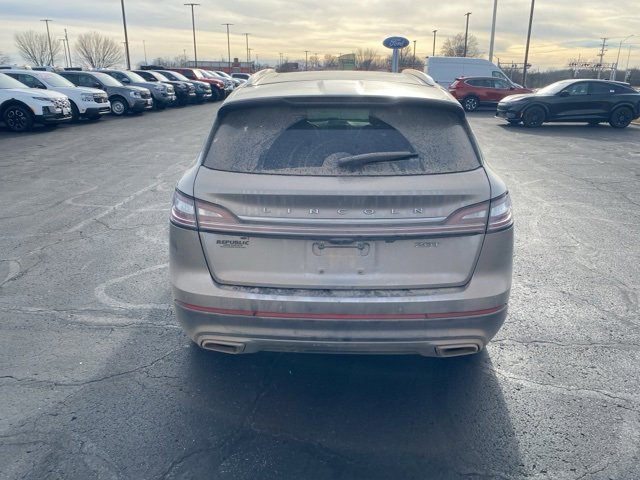 Used 2019 Lincoln Nautilus Reserve image 4