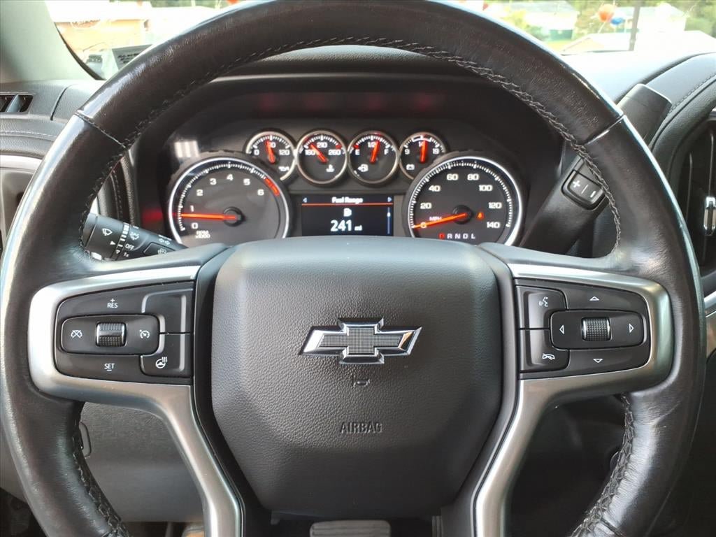 Used 2021 Chevrolet Silverado 1500 RST w/ Convenience Package II AWD/4WD image 16