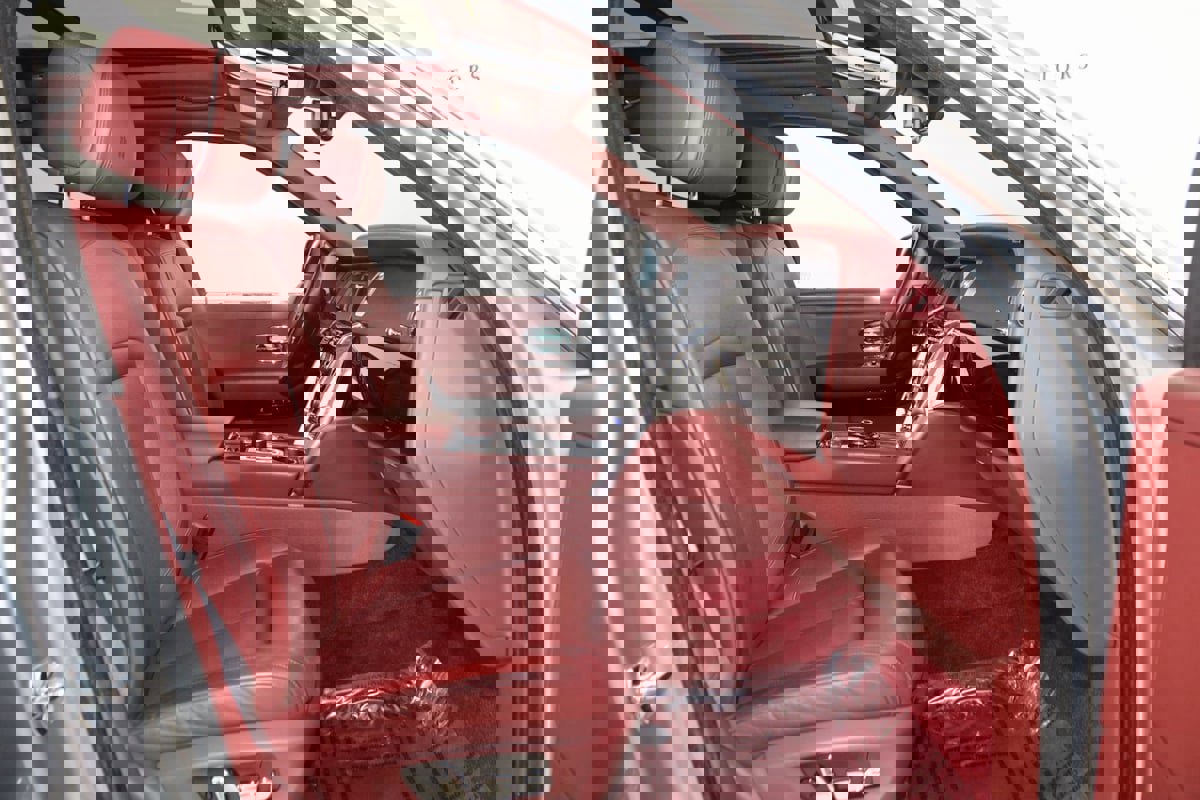 Used 2020 Rolls-Royce Cullinan image 13