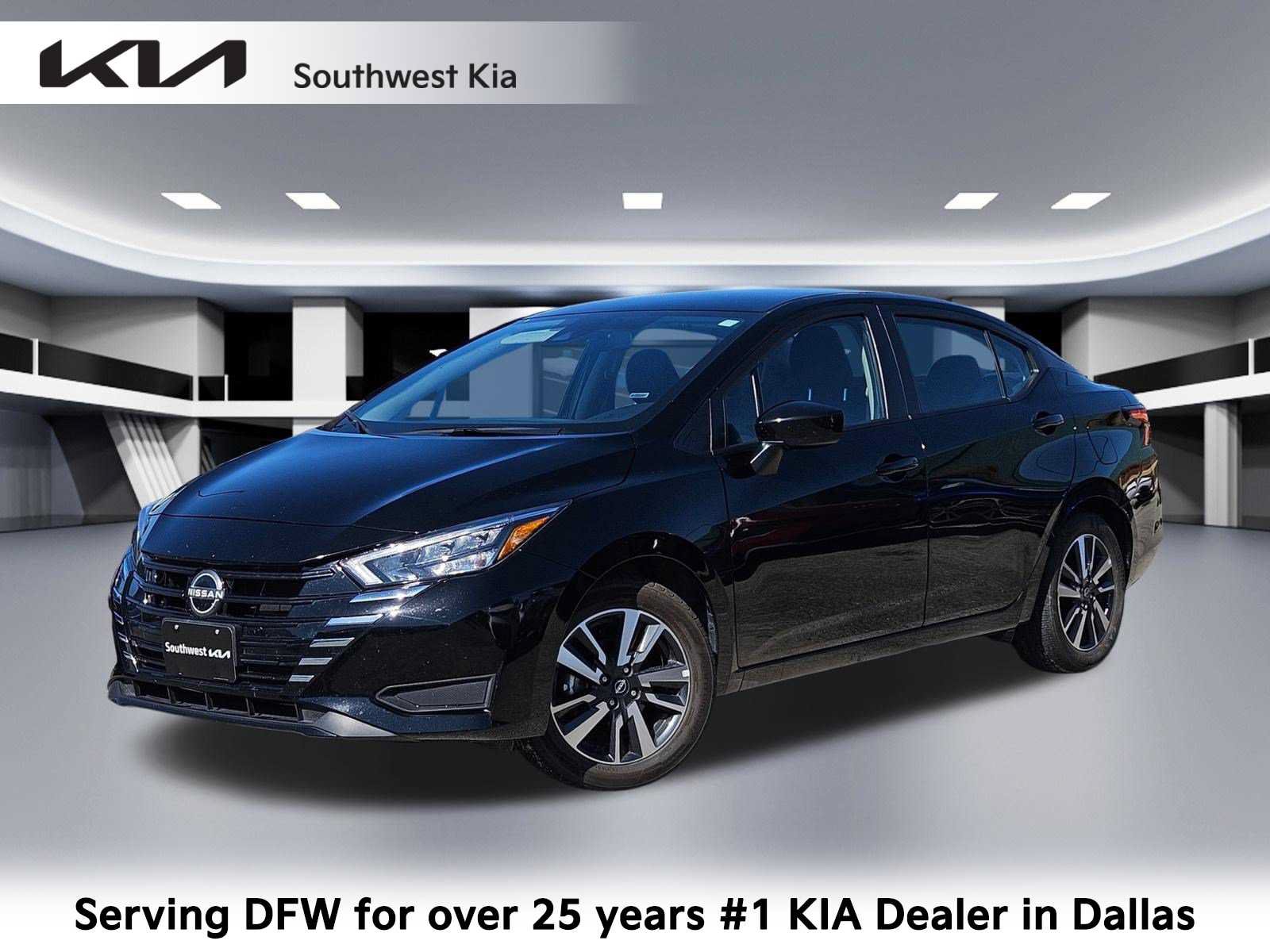Used 2025 Nissan Versa SV FWD image 1