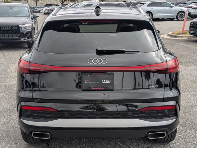Certified 2025 Audi Q5 Premium w/ Convenience Package image 7