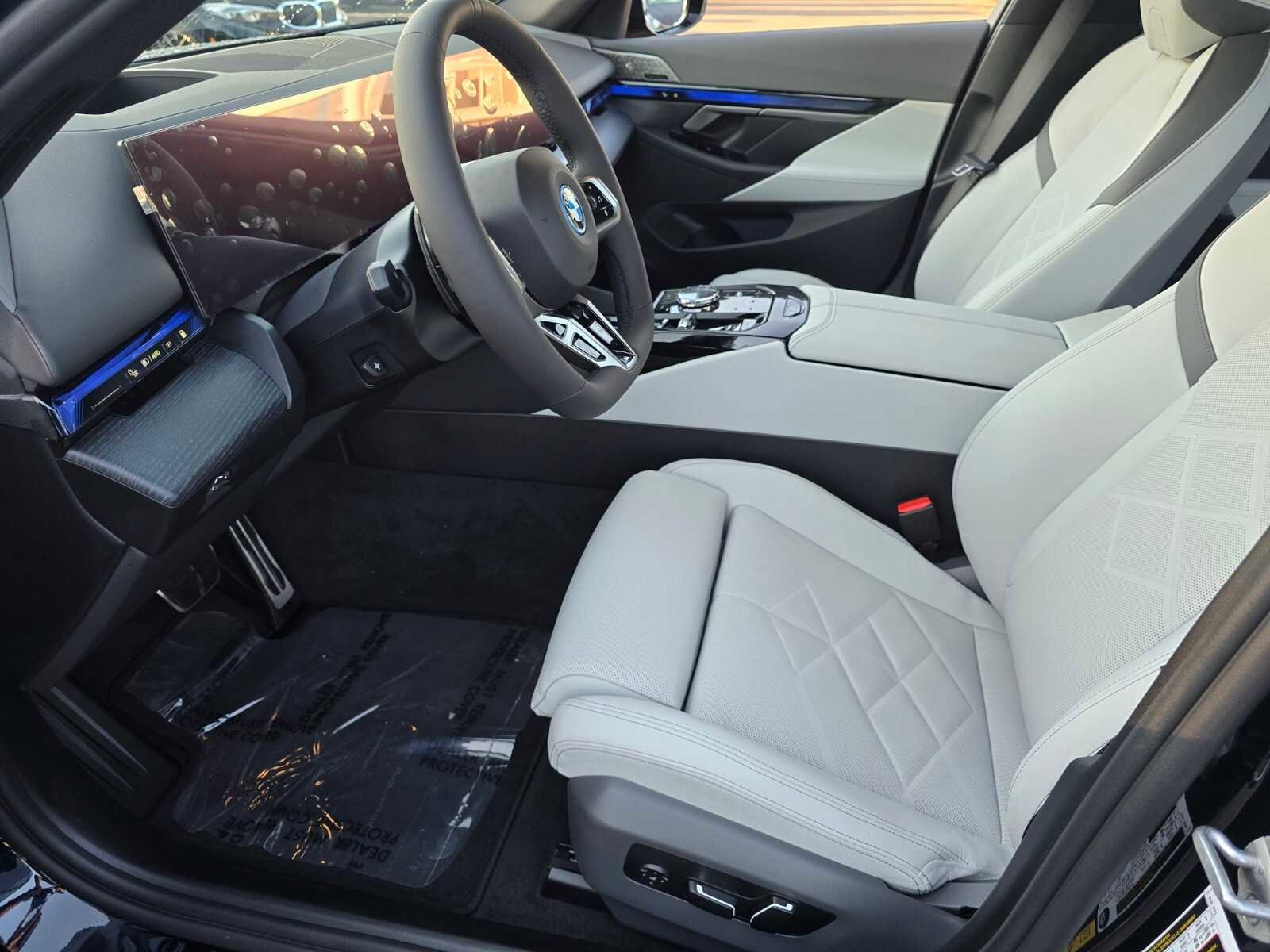 New 2026 BMW 550e xDrive image 6