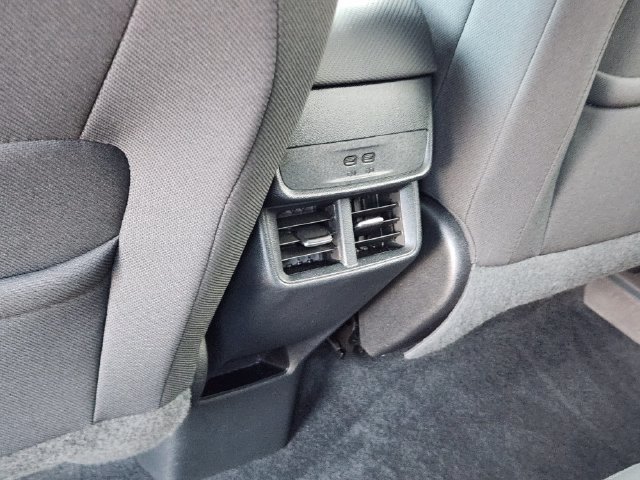 Used 2026 Chevrolet Equinox LT FWD image 30