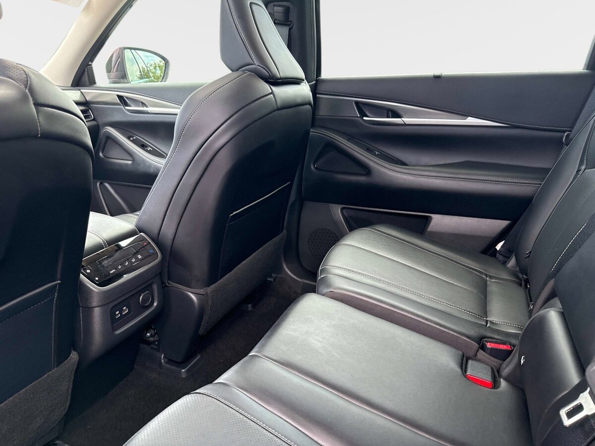 Used 2024 INFINITI QX60 Luxe FWD image 14
