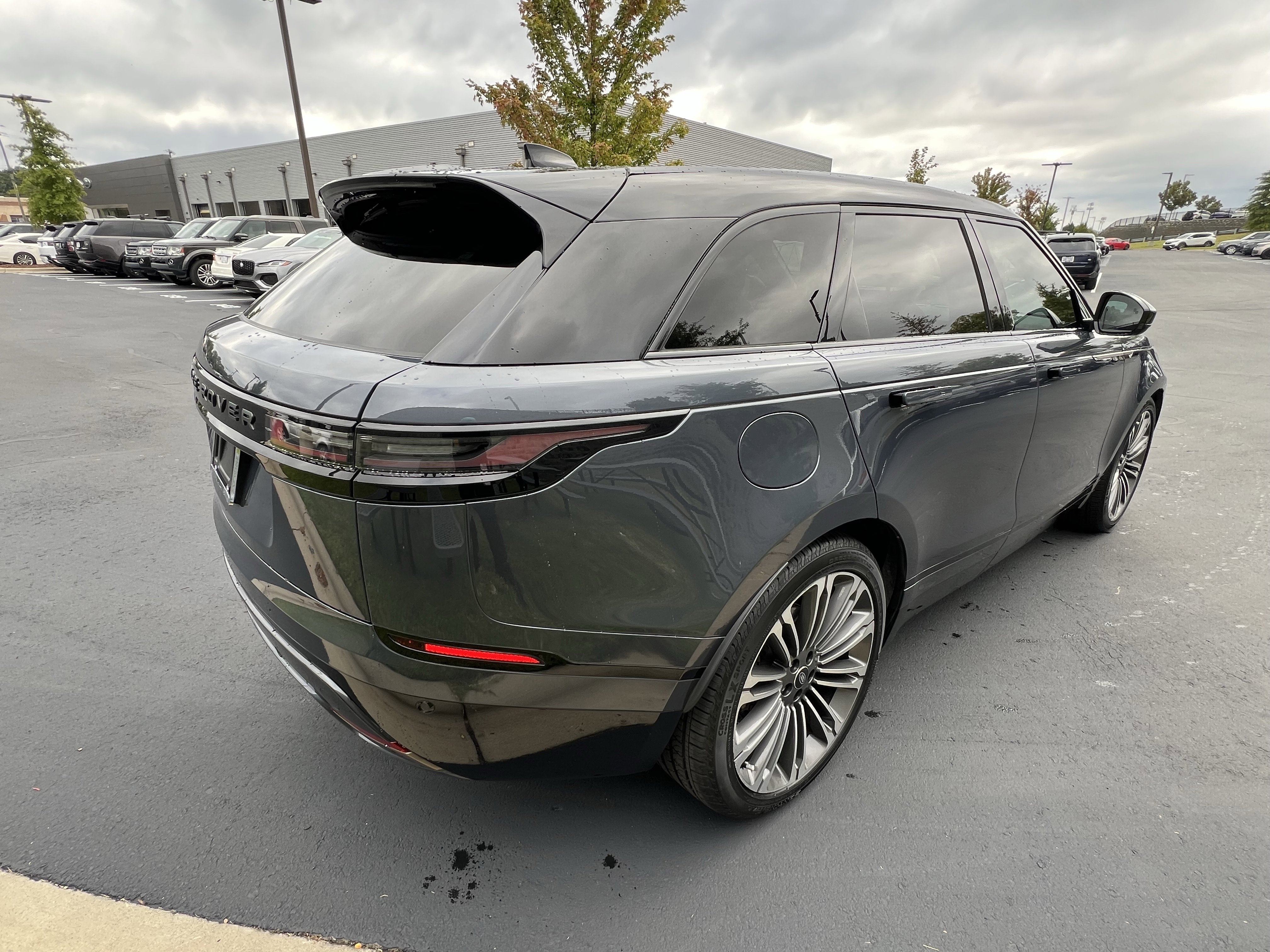 Used 2024 Land Rover Range Rover Velar Dynamic HSE image 7