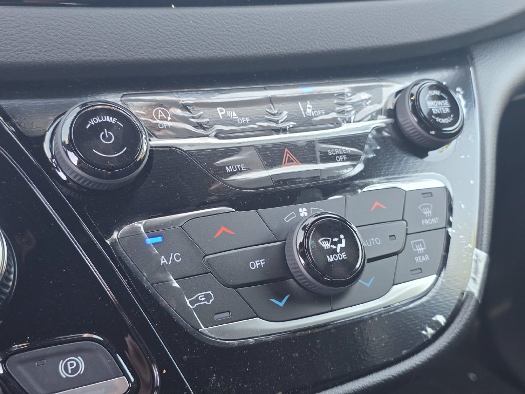 New 2026 Chrysler Voyager LX FWD image 17