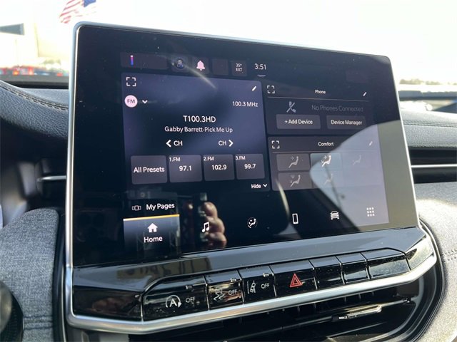 Used 2024 Jeep Compass Latitude image 17