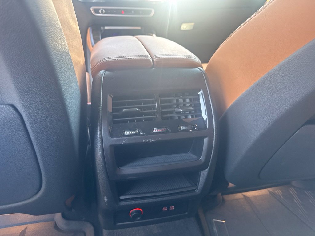 Used 2024 BMW X5 sDrive40i w/ M Sport Package RWD image 16