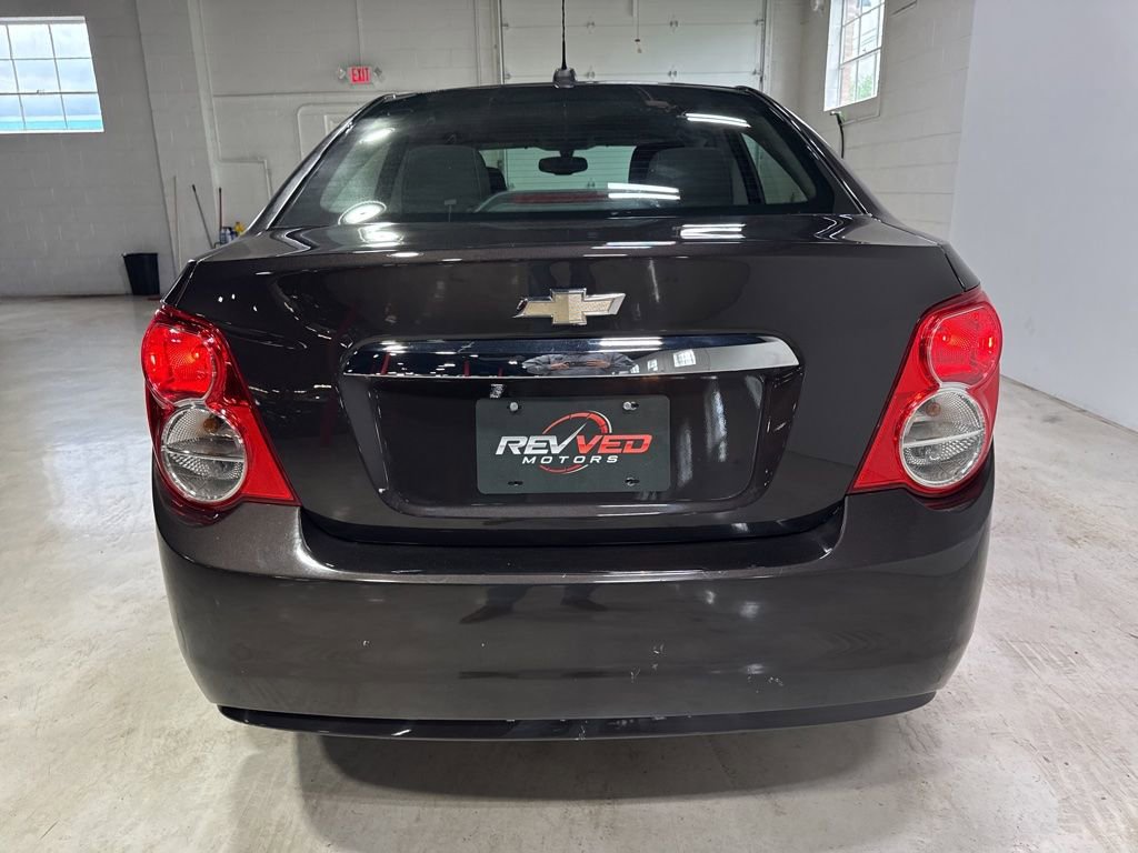 Used 2016 Chevrolet Sonic LT FWD image 5