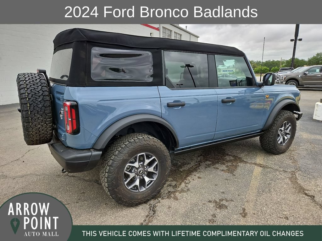 Used 2024 Ford Bronco Badlands AWD/4WD image 12