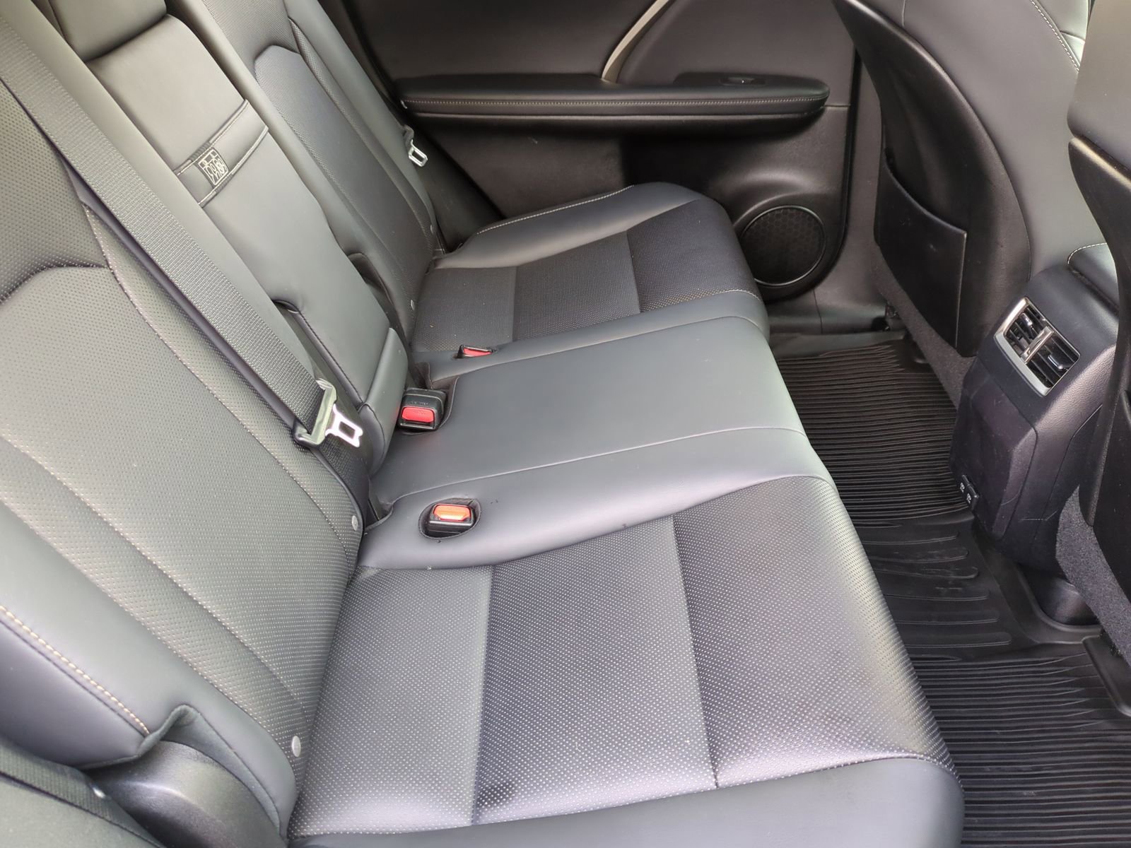 Used 2022 Lexus RX 450h AWD w/ Premium Package image 26