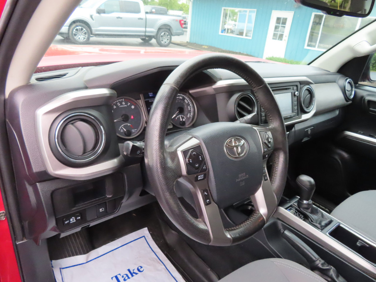 Used 2019 Toyota Tacoma SR5 image 26
