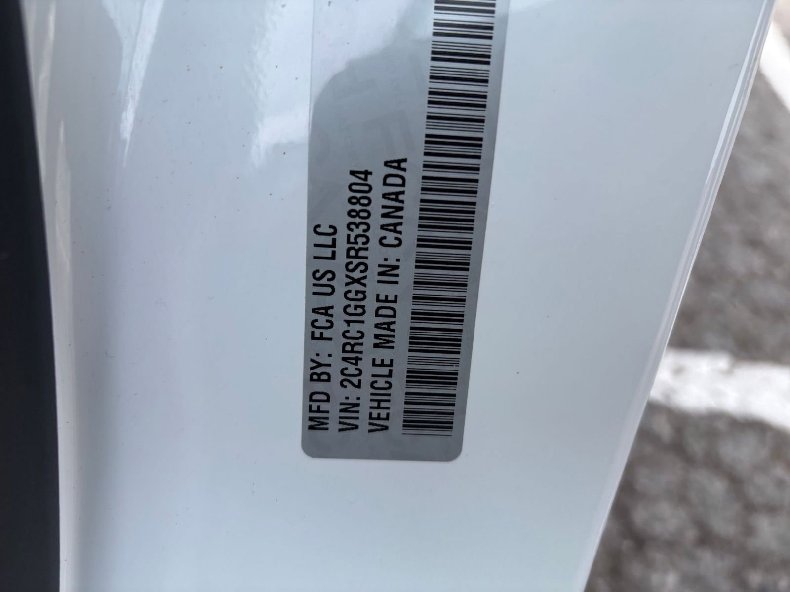 Used 2025 Chrysler Pacifica Limited image 34