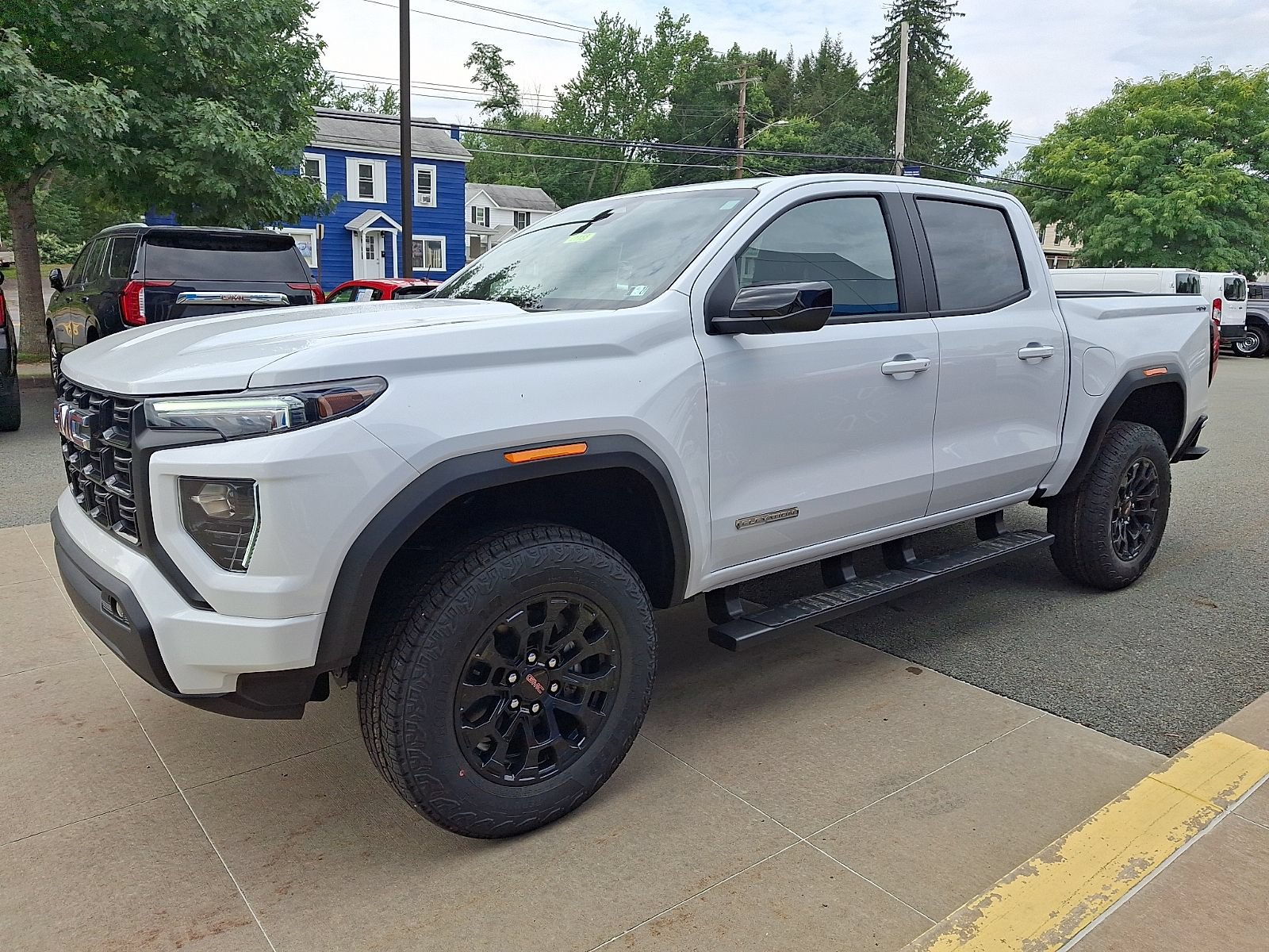New 2026 GMC Canyon Elevation w/ Convenience Package AWD/4WD image 3