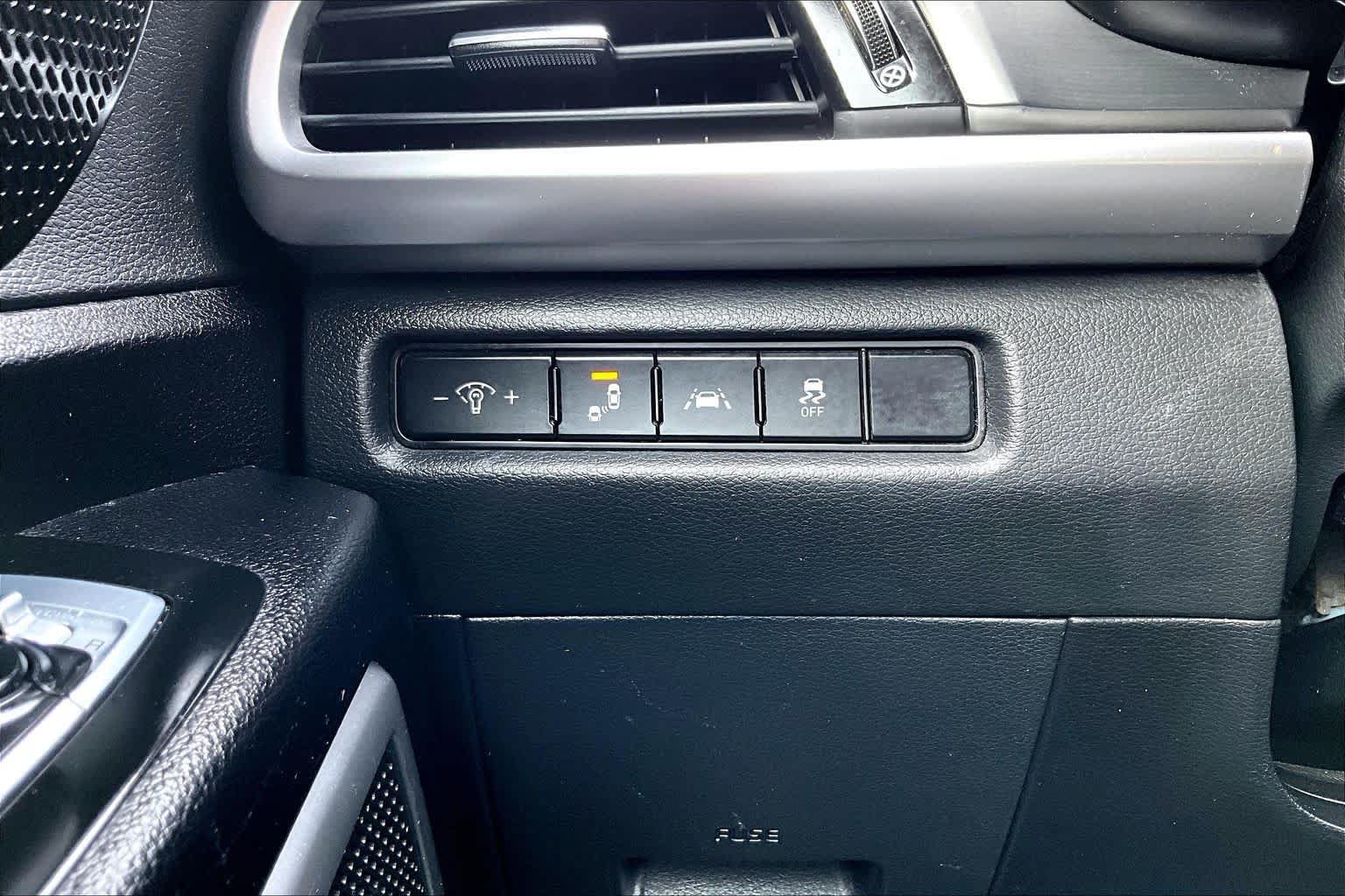 Used 2021 Kia Telluride LX FWD image 33