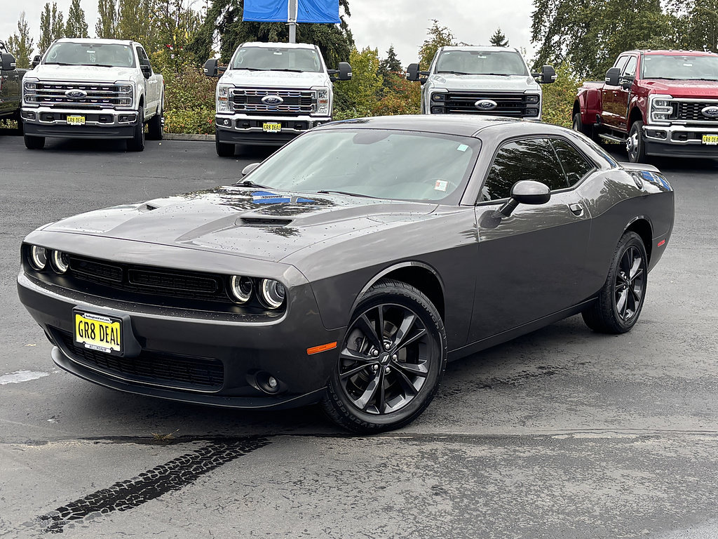 Used 2020 Dodge Challenger SXT w/ Blacktop Package AWD/4WD image 1