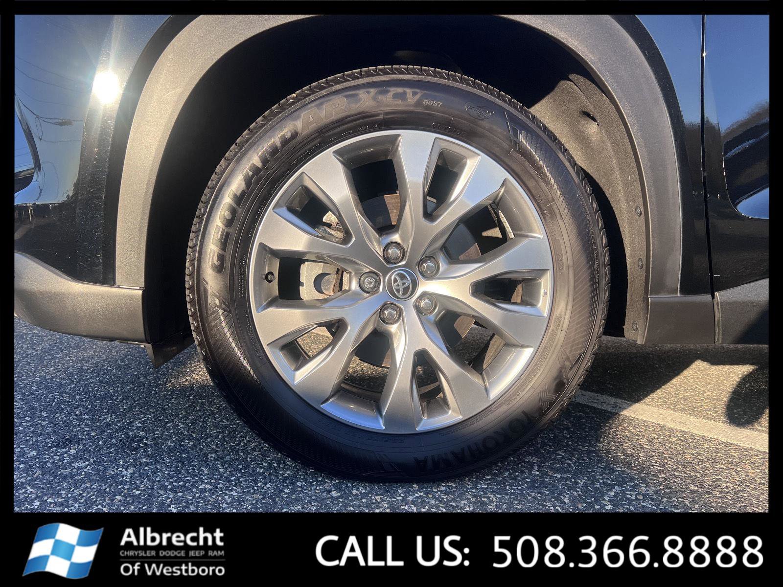 Used 2024 Toyota Grand Highlander Limited image 34