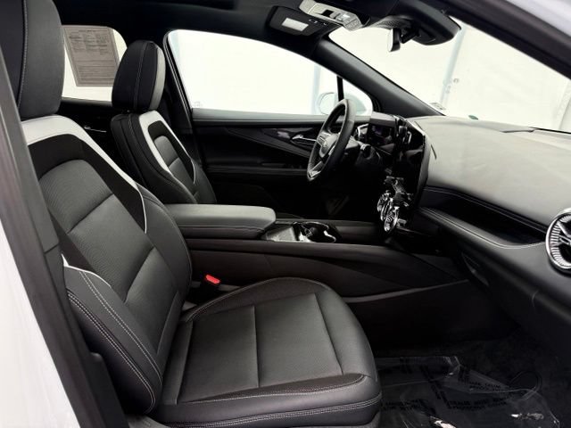 Used 2024 Chevrolet Blazer EV LT AWD/4WD image 21