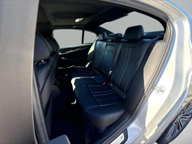 Used 2020 BMW 530i w/ Convenience Package RWD image 27