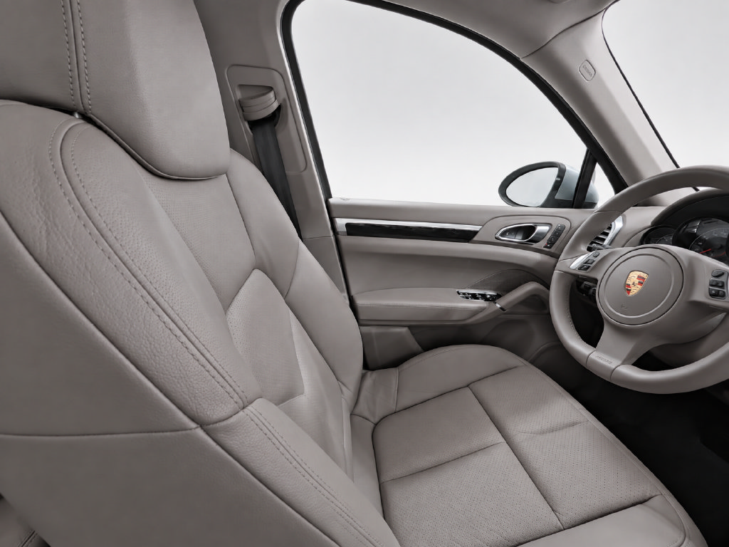 Used 2012 Porsche Cayenne AWD/4WD image 9