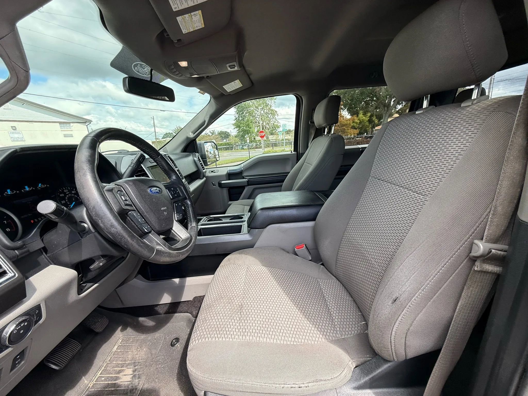 Used 2017 Ford F150 XLT w/ Equipment Group 302A Luxury image 11