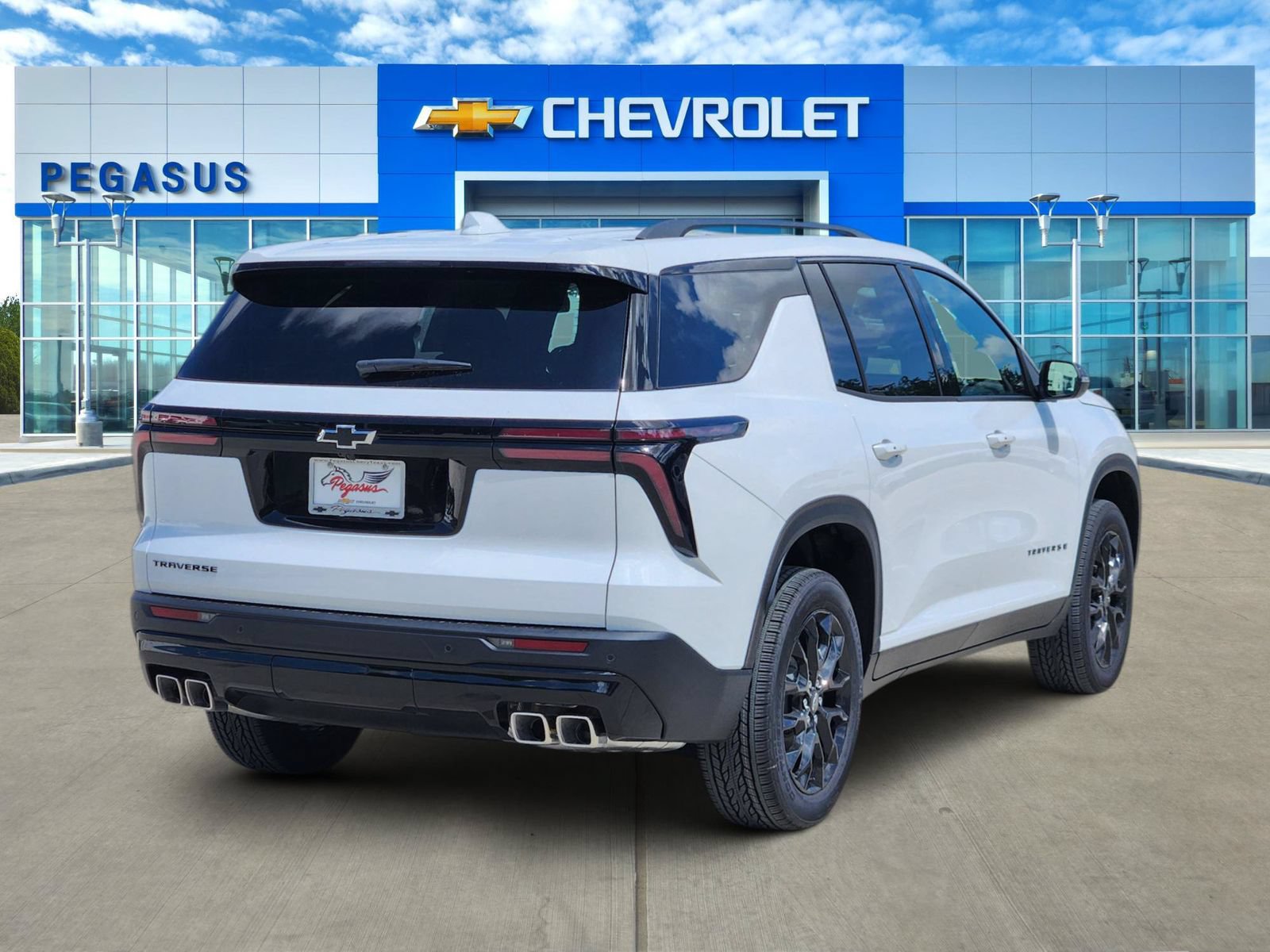New 2026 Chevrolet Traverse LT w/ Midnight/Sport Edition FWD image 4