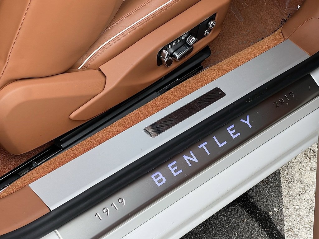 Used 2020 Bentley Continental GT image 46