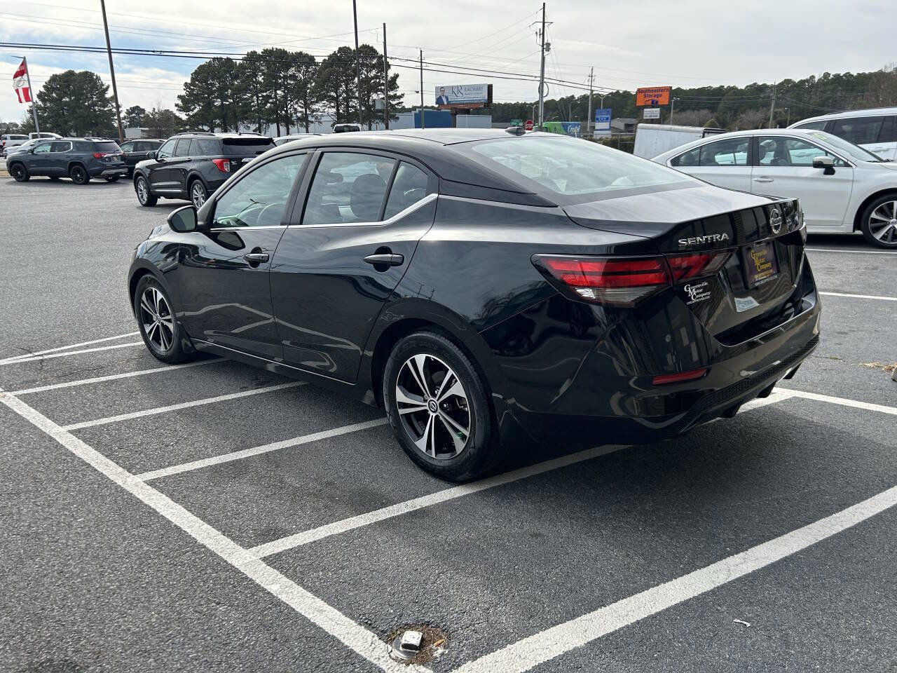 Used 2022 Nissan Sentra SV w/ Trunk Package image 4