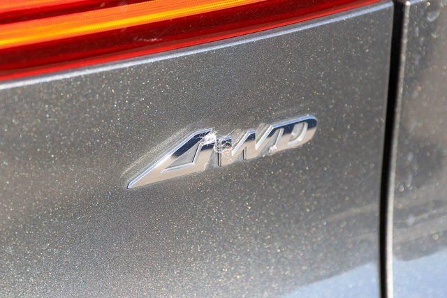 Used 2025 Genesis GV70 2.5T image 8