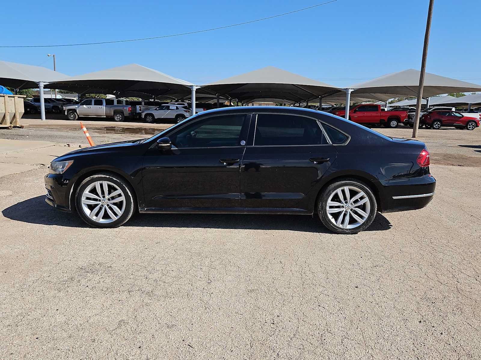 Used 2019 Volkswagen Passat 2.0T Wolfsburg FWD image 5