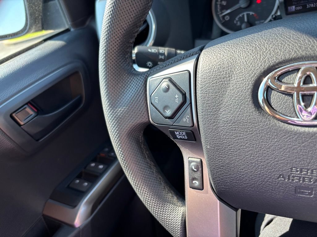 Used 2023 Toyota Tacoma SR5 AWD/4WD image 30
