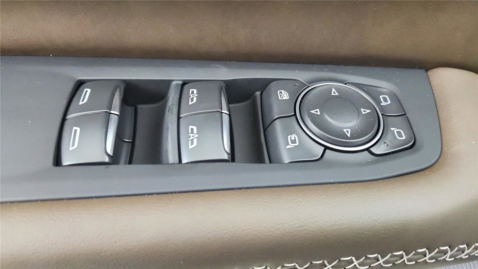 New 2026 GMC Yukon Denali Ultimate AWD/4WD image 14