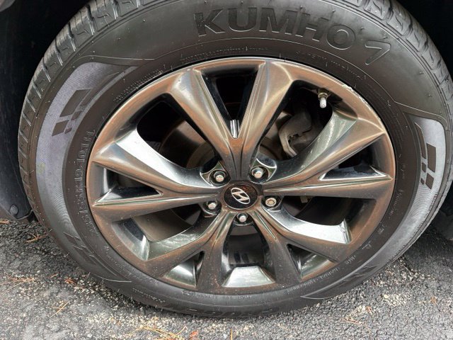 Used 2017 Hyundai Santa Fe Sport AWD/4WD image 9