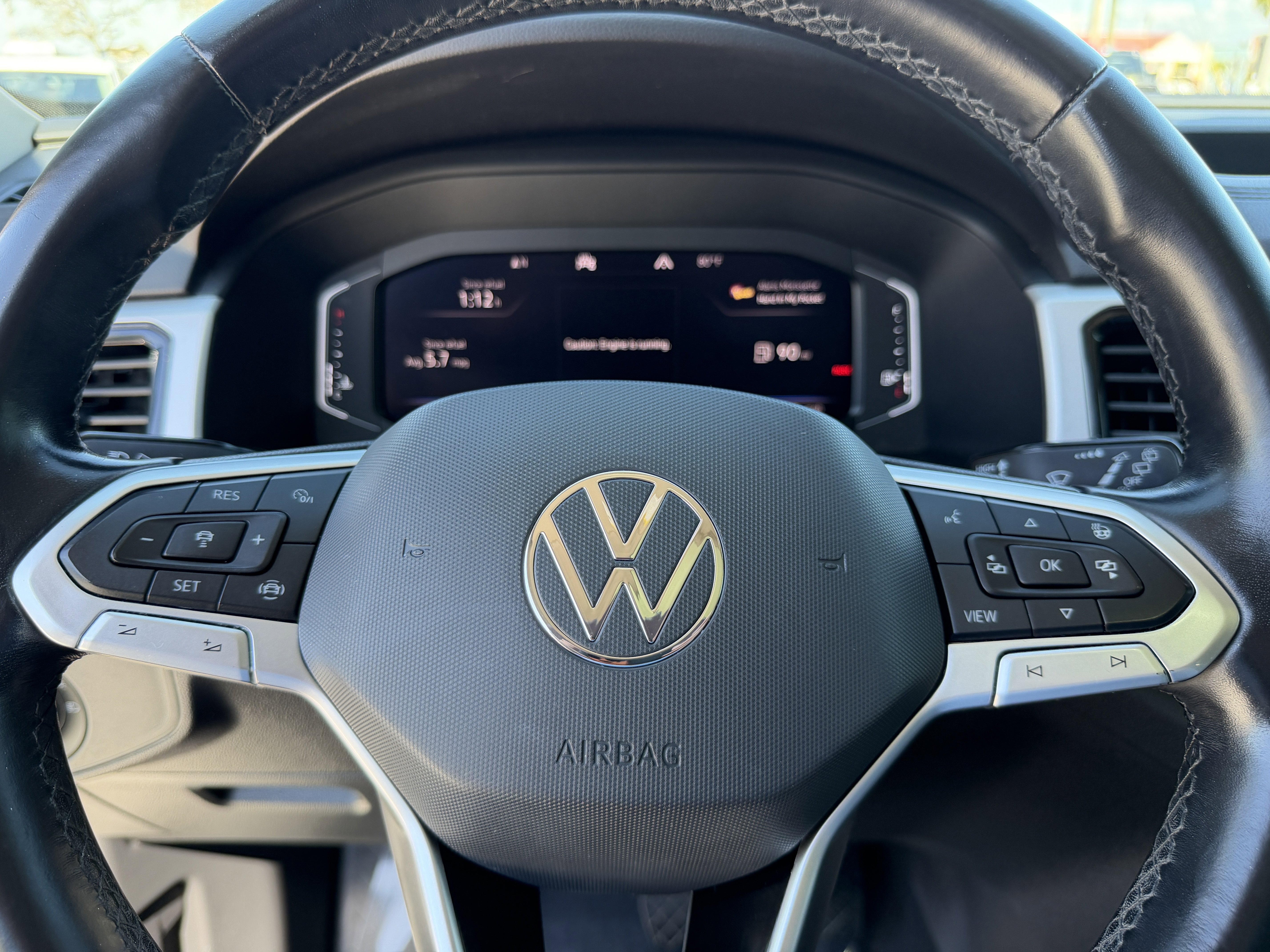 Used 2021 Volkswagen Atlas SEL Premium image 28