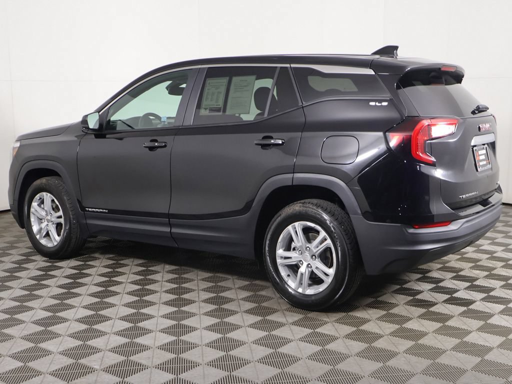 Used 2024 GMC Terrain SLE AWD/4WD image 10
