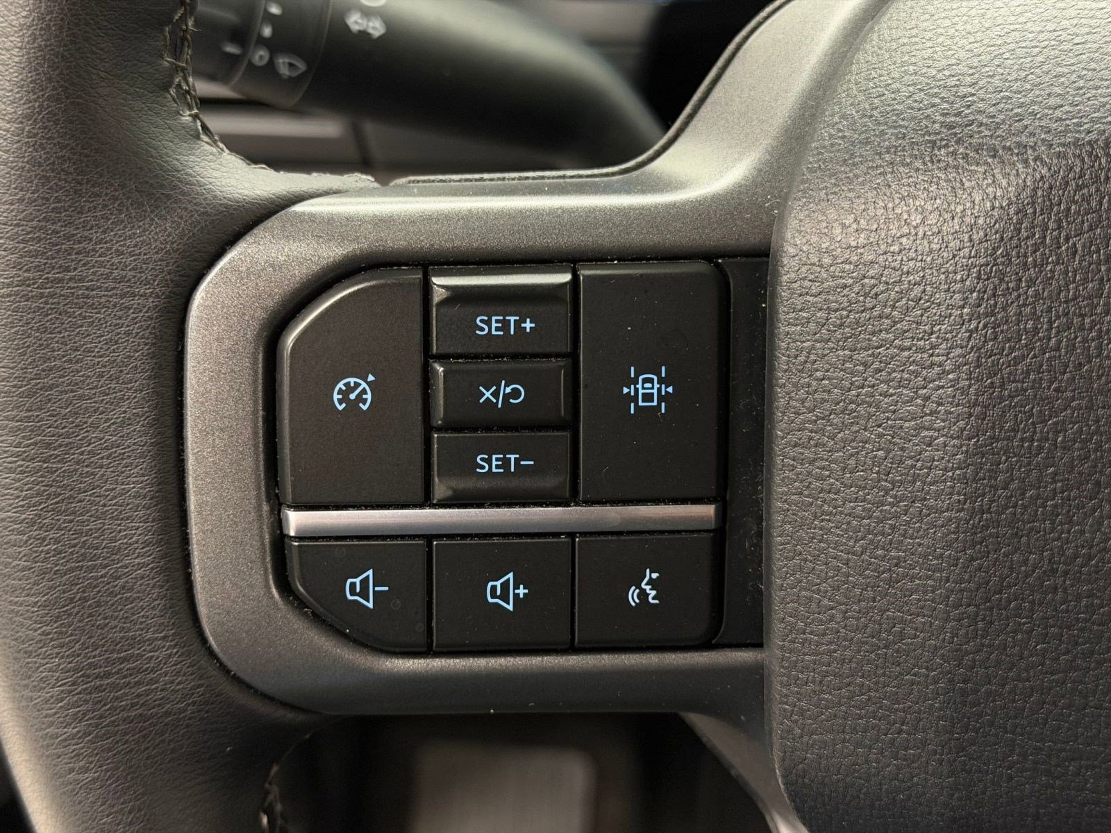 Used 2025 Ford F150 XLT w/ Equipment Group 301A Standard image 14