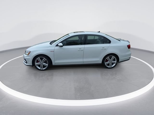 Used 2017 Volkswagen Jetta GLI FWD image 5