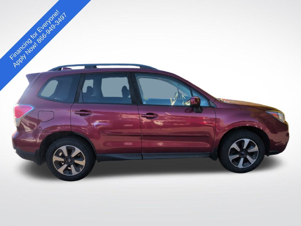 Used 2017 Subaru Forester 2.5i Premium w/ All-Weather Package AWD/4WD image 9