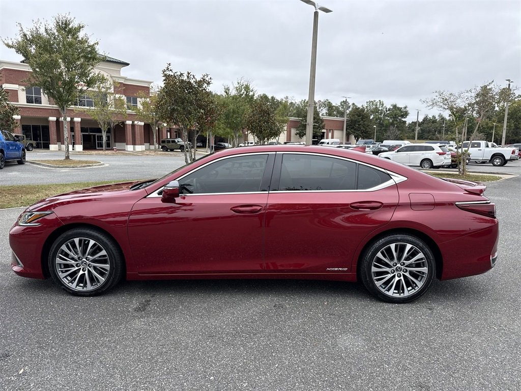 Used 2020 Lexus ES 300h w/ Premium Package image 6