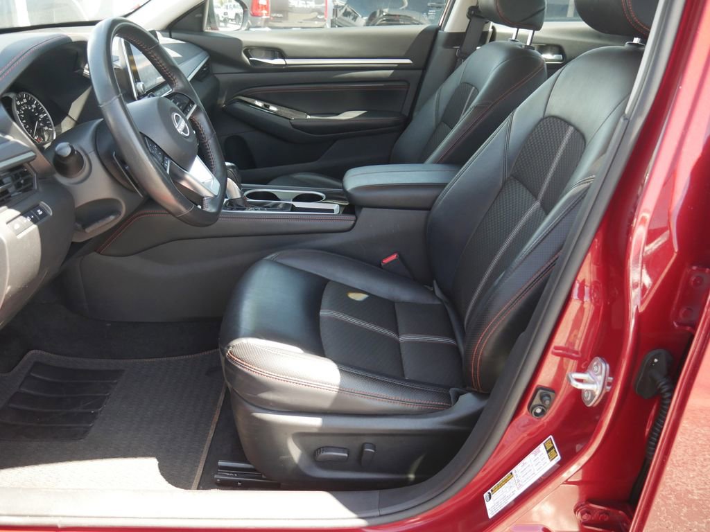 Used 2023 Nissan Altima 2.5 SR FWD image 24