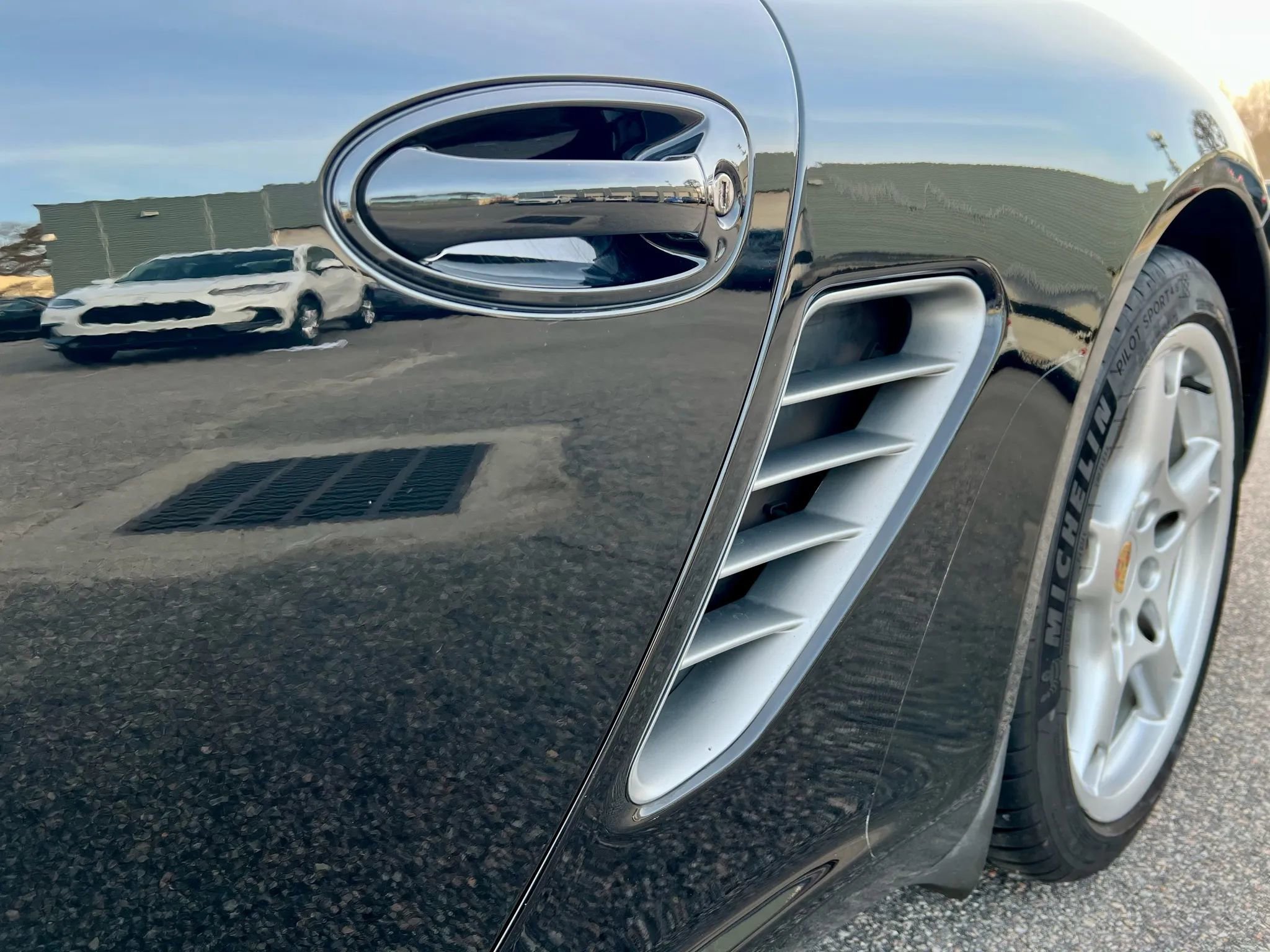 Used 2005 Porsche Boxster S image 15