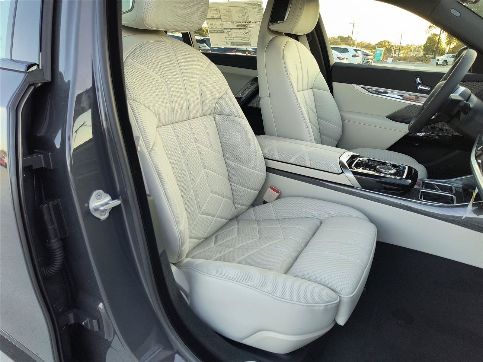 New 2026 BMW i7 eDrive50 RWD image 13