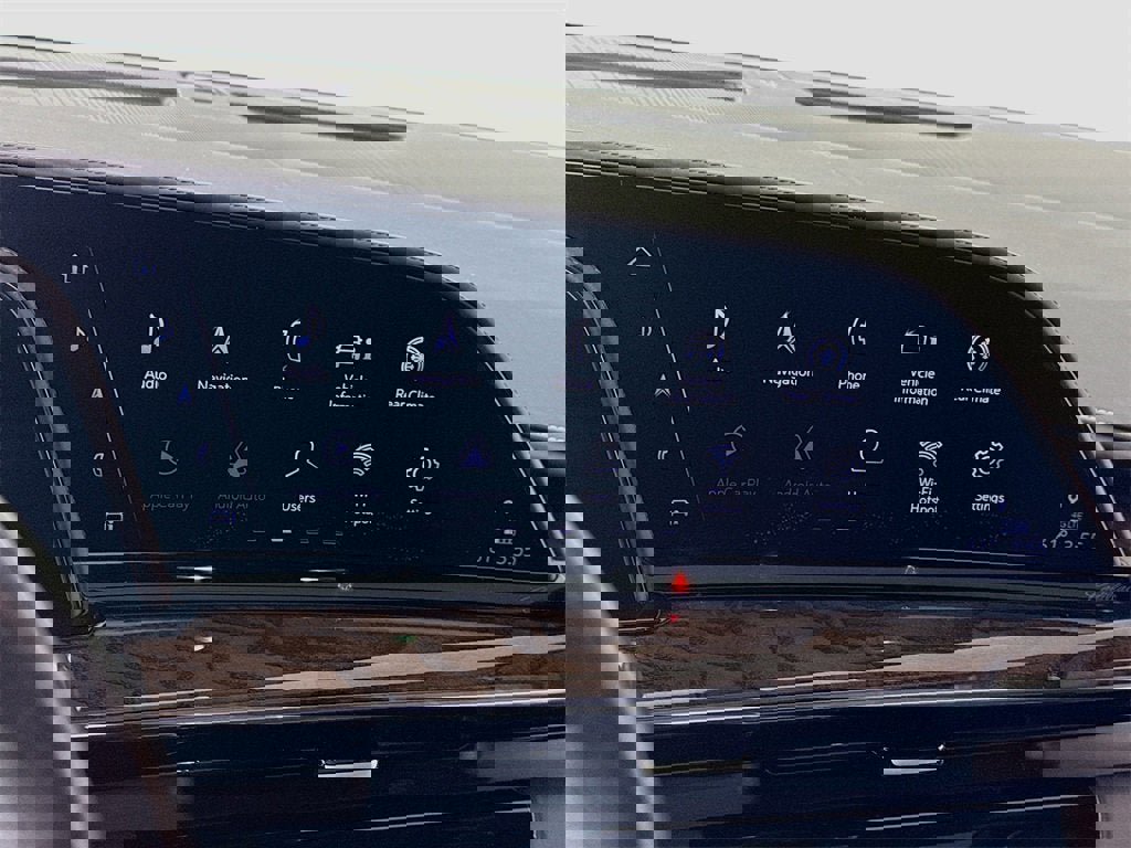 Used 2021 Cadillac Escalade Sport Platinum w/ LPO, ONYX Package image 9