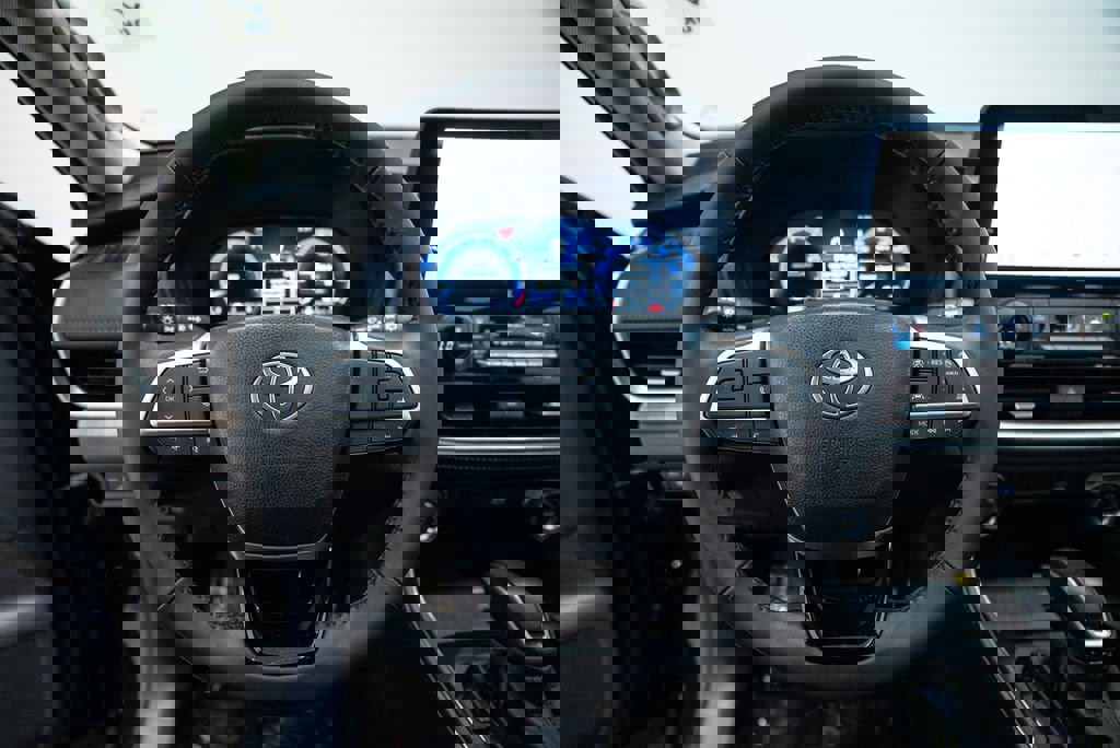 Certified 2025 Toyota Grand Highlander AWD image 16