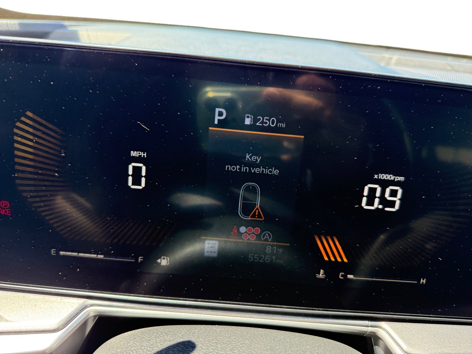 Used 2024 Kia Sorento S FWD image 11