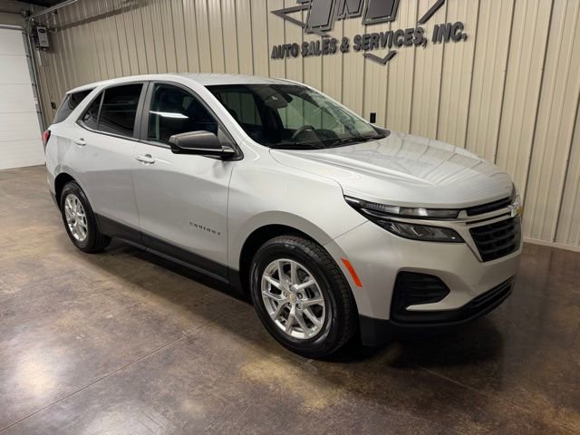 Used 2022 Chevrolet Equinox LS w/ LS Convenience Package image 6