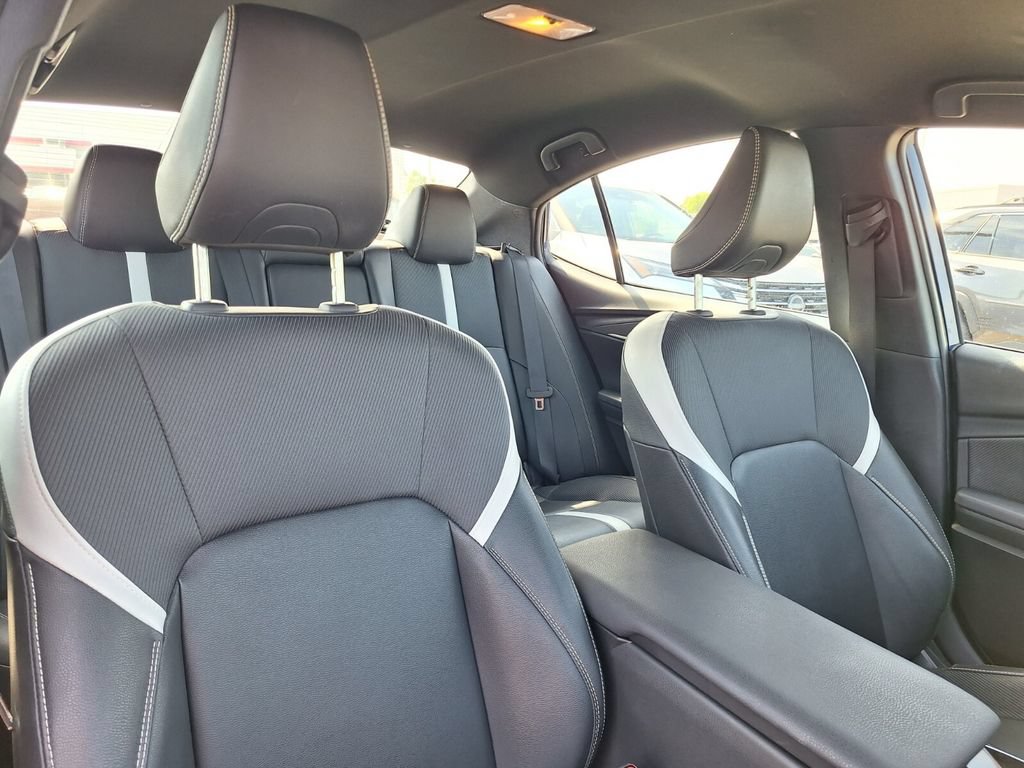 Used 2025 Toyota Camry SE FWD image 26